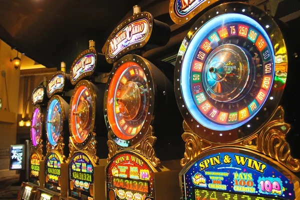 elang123 platform interface showing sportsbook, live-dealer, and slot game categories